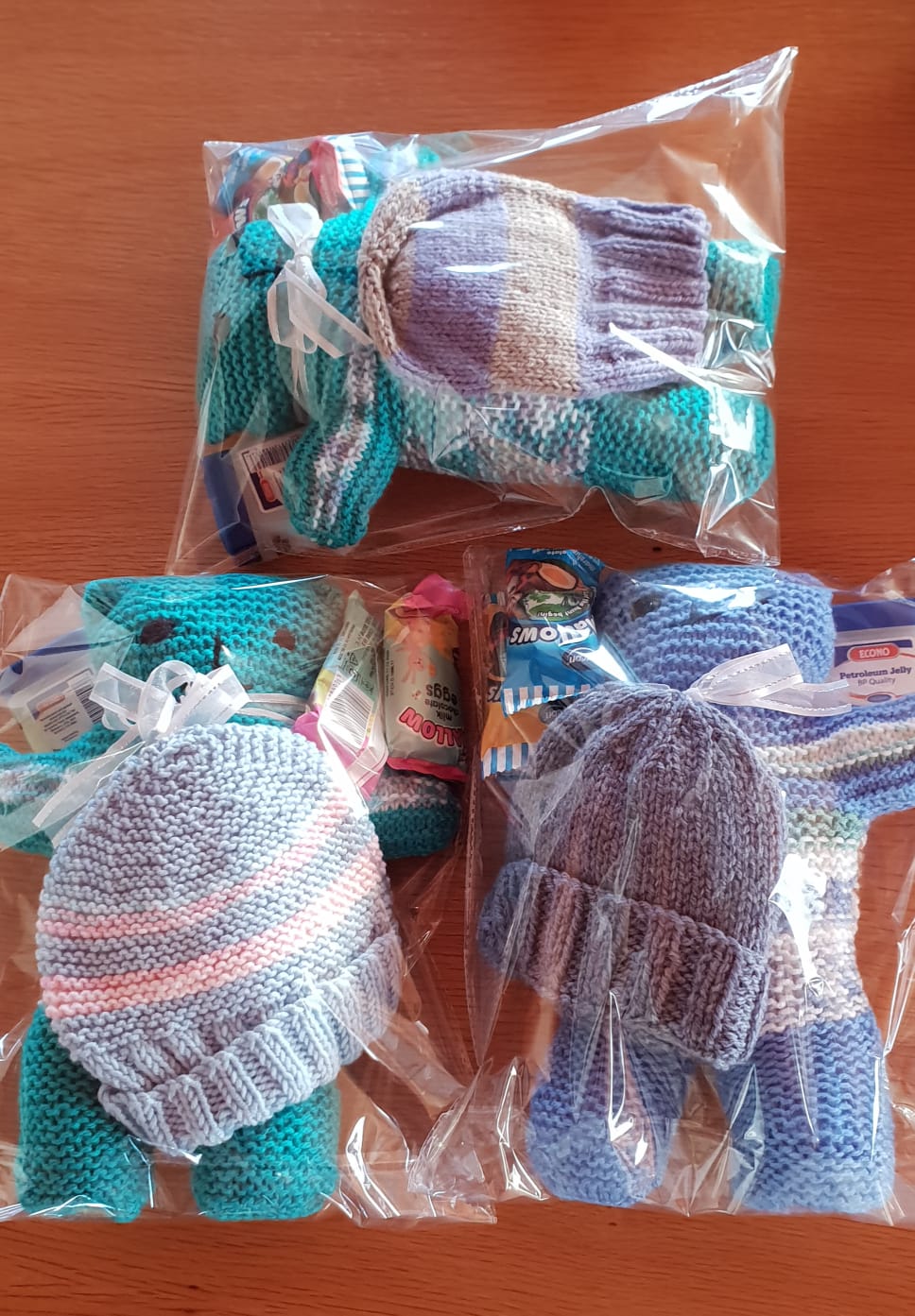 Baby Packs Delivered to Moms at Living Hope